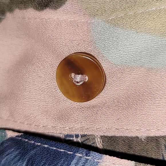 Vintage. Made in USA. PG Collections. Polyester short sleeve button-up. 12 - Picture 8 of 14